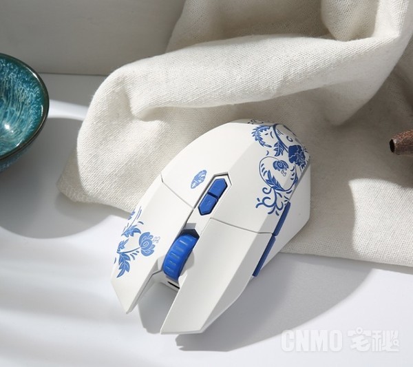 达尔优EM910 Pro双模游戏鼠标