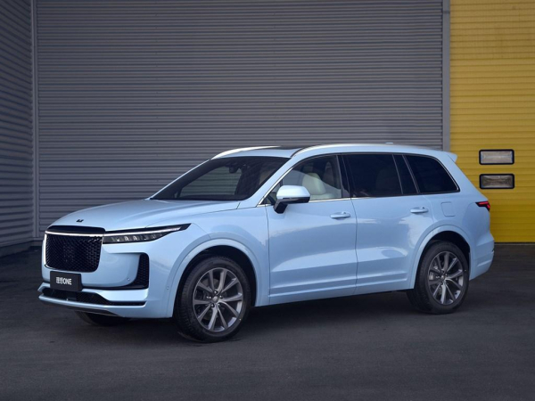 正面碰撞！问界M7与理想ONE全方位参数对比 你选谁？ - 智能汽车