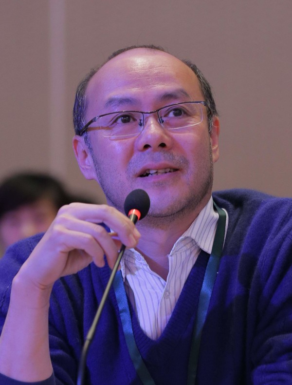 北京大学前沿计算研究中心副主任王亦洲教授